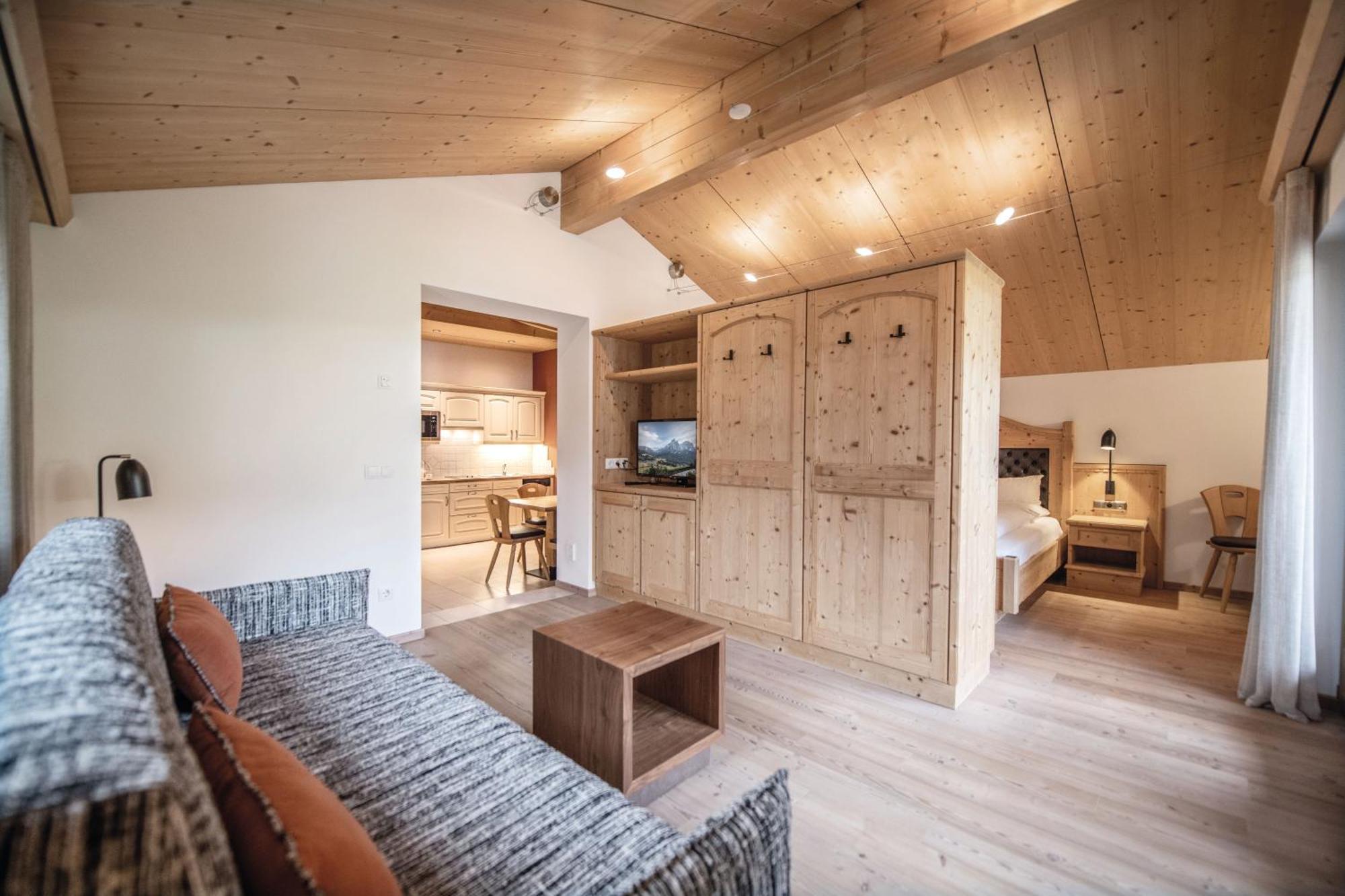 Aparthotel Sonus Alpis - Adults Only Castelrotto Pokoj fotografie